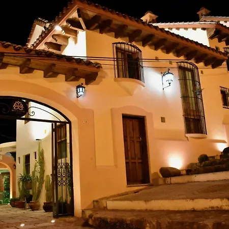 Magnolias Boutique Suites & Spa-3